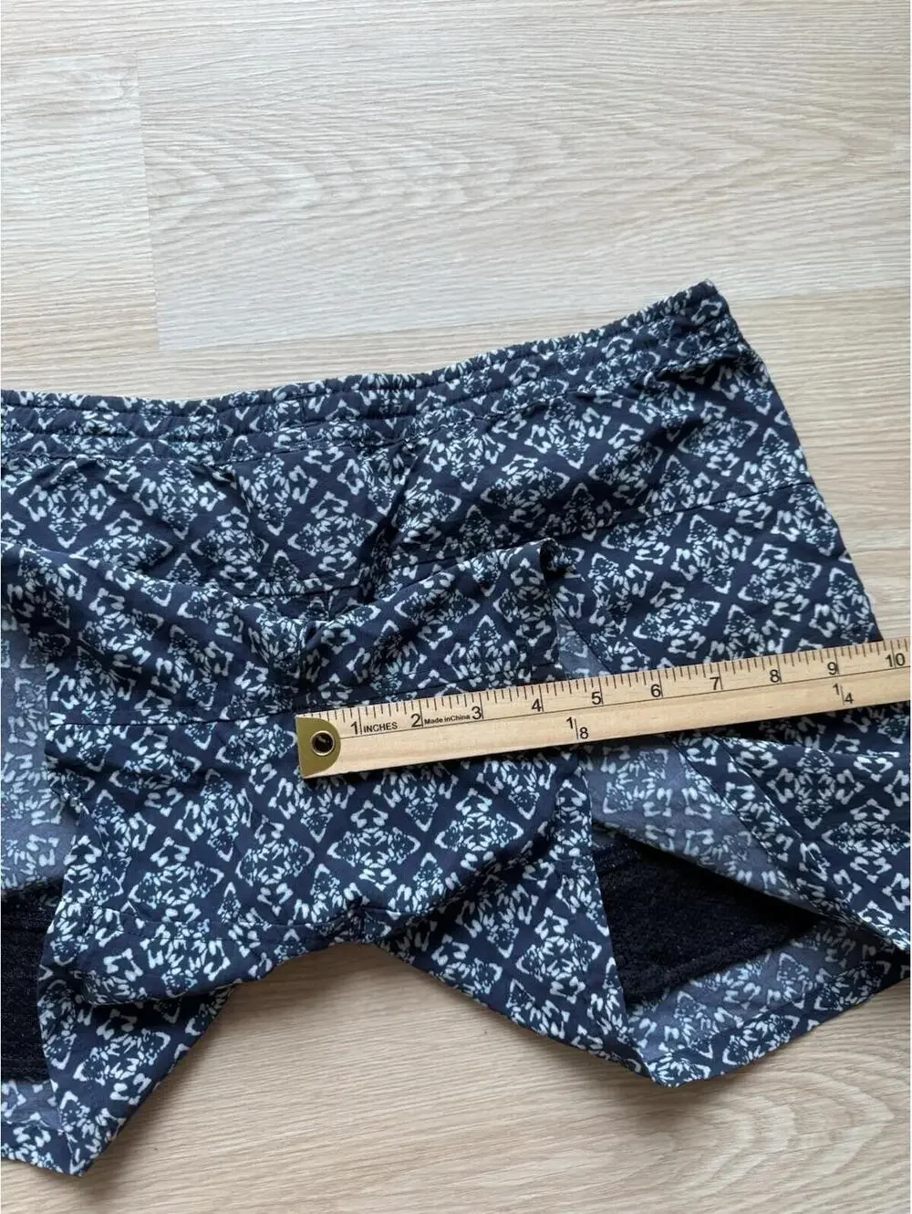 Patagonia Women’s Sz XS Barely Baggies Blue Geometric NetPlus Swim Hiking Shorts